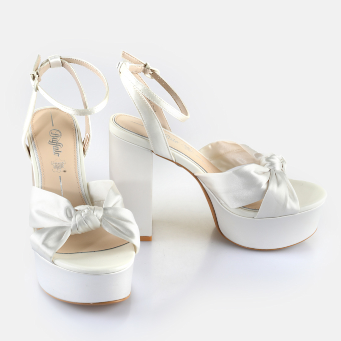 Buffalo Kya Bow white 88493 3