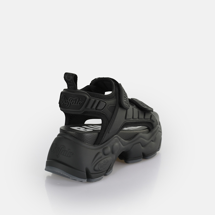 Buffalo London◆Buffalo Binary Trackサンダル◆ブラック Buy Buffalo Binary Track in black in the BUFFALO® Shop