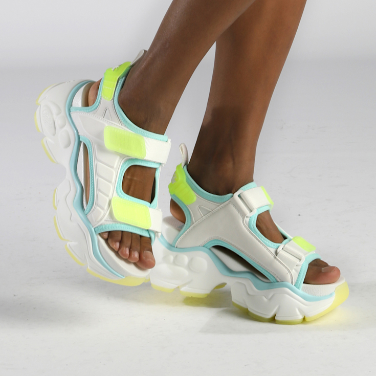 Buy Buffalo Binary Track in white in the BUFFALO® Shop