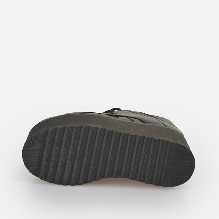 Buy Buffalo Tower Low in black in the BUFFALO® Shop