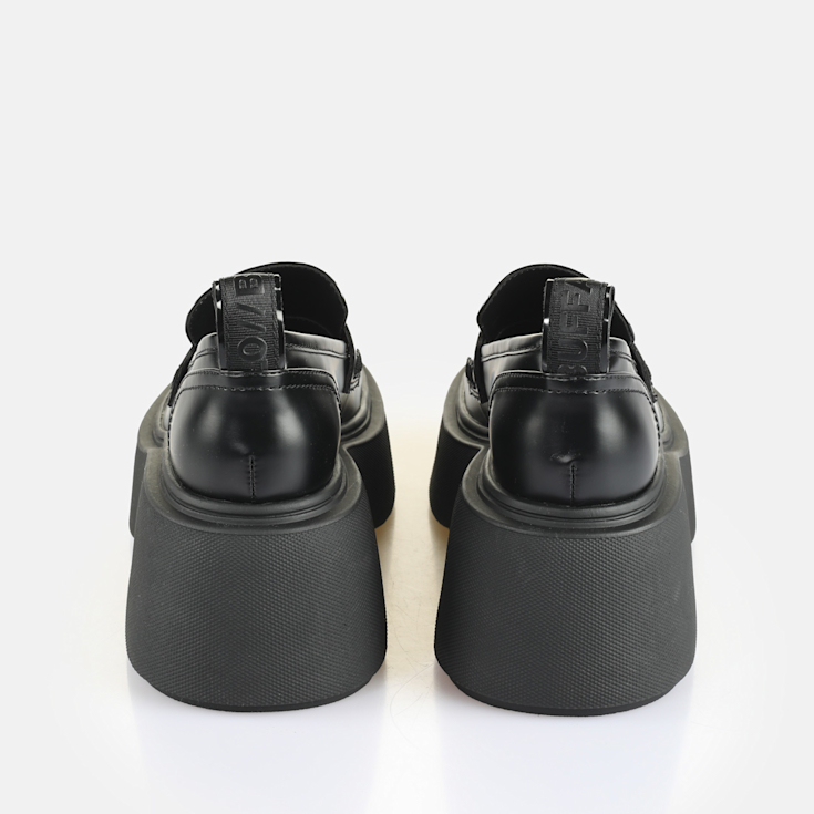 ★ BUFFALO ★ シューズ Buy Buffalo Vicious Loafer in black in the BUFFALO® Shop