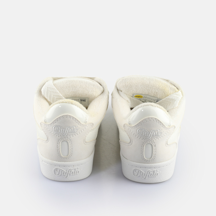 DimMoireファー スタッズ サンダル White 553 1abbfead3b0da8e2f60e05bc19a79e