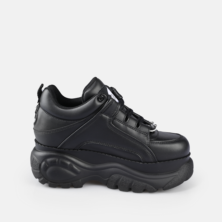 Buy Buffalo Classic Low Punk in black in the BUFFALO® Shop