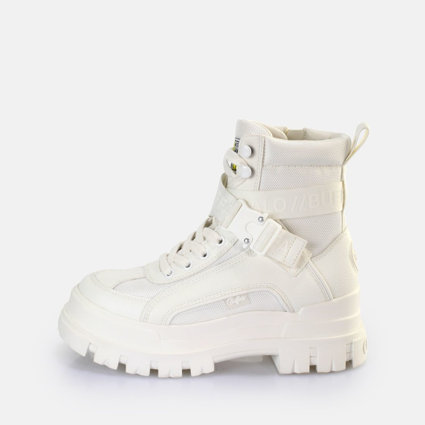 BUFFALO ラクレコ ホワイト Buy Buffalo 02129545_productName in weiß in the BUFFALO® Shop