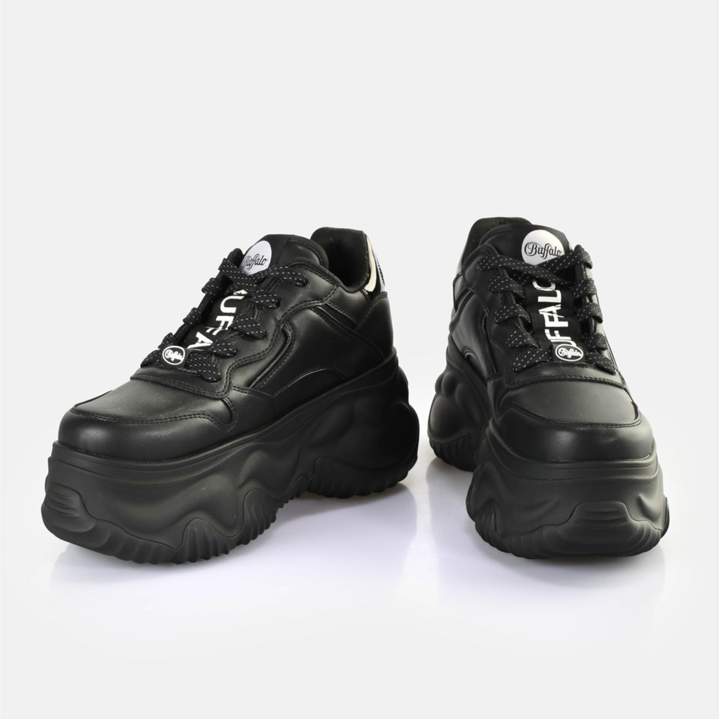 【特価！関税送料込】Buffalo vegan Blader One Sneakers Buffalo Blader One Vegan Womens Platform Trainers in Black