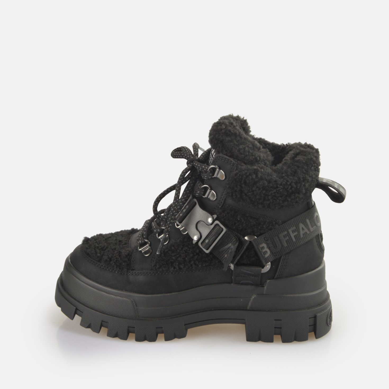 Buy Buffalo Aspha Com Mid Warm in noir in the BUFFALO® Shop