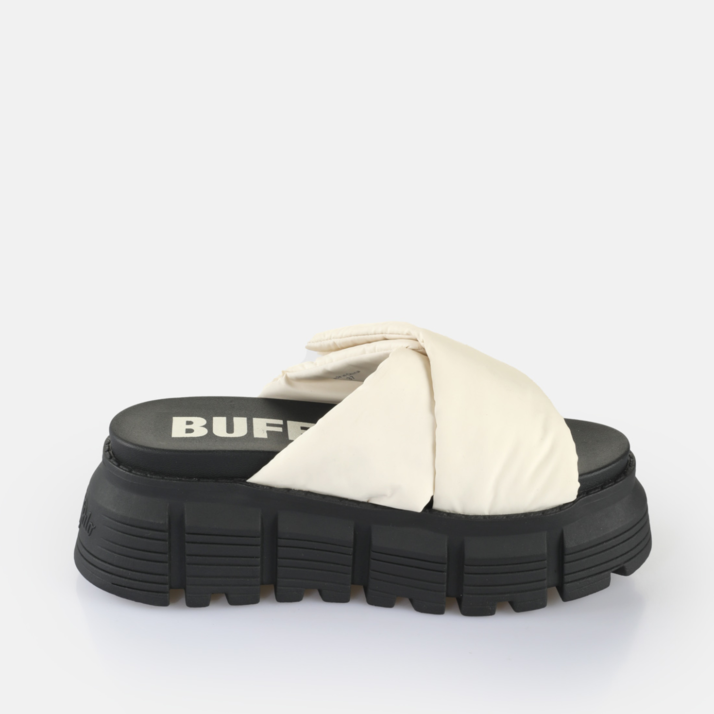 Buy Buffalo Ava Velcross in white in the BUFFALO® Shop