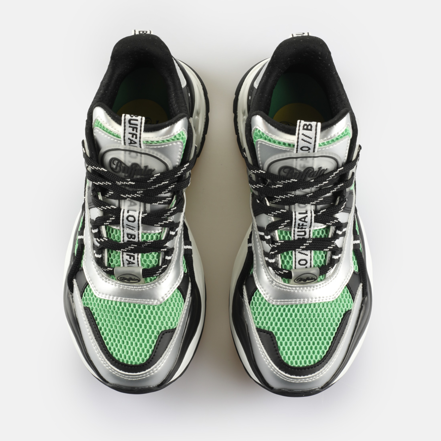 Buy Buffalo Triplet Hollow in schwarz in the BUFFALO® Shop