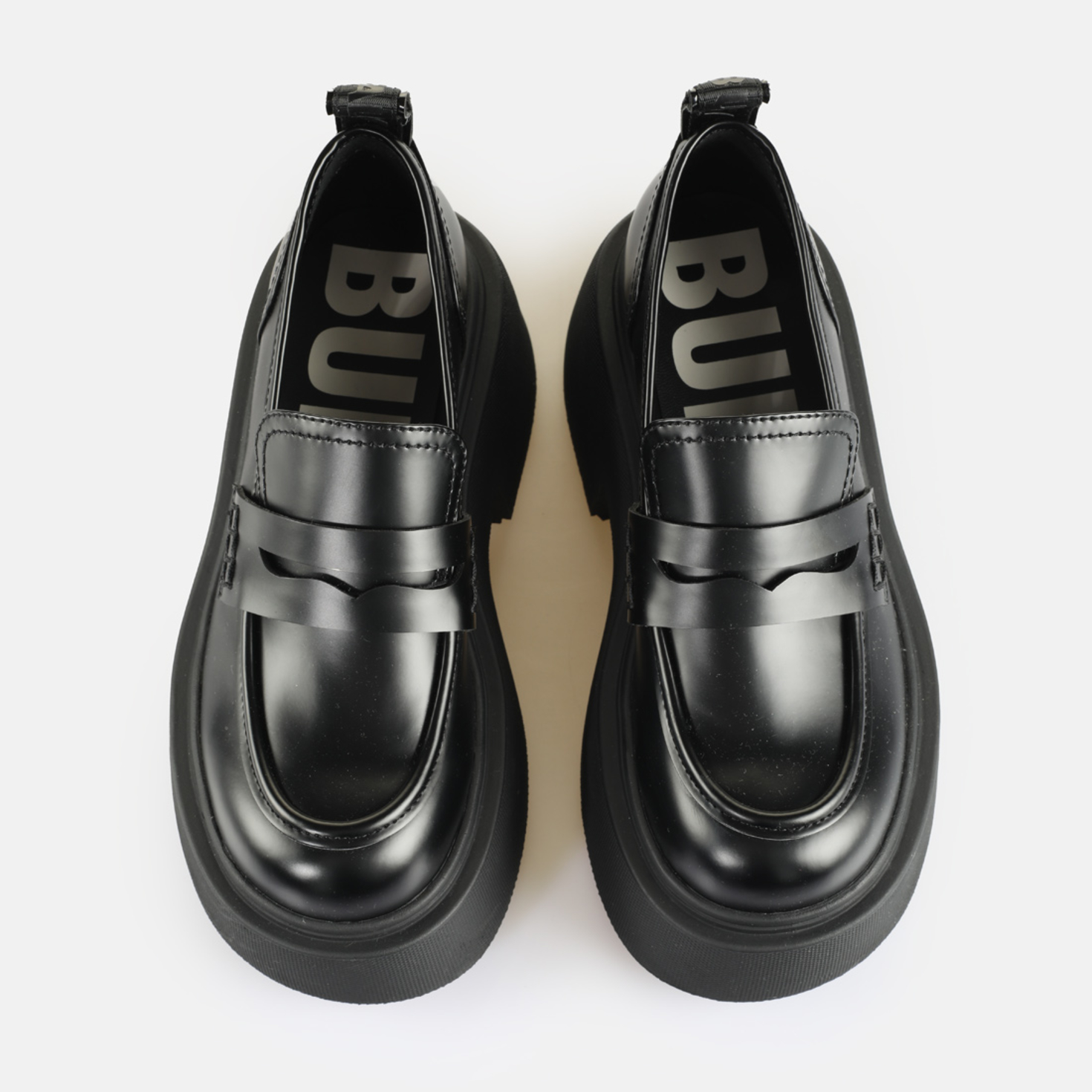 美しい Loafer Vicious Buffalo in Shop BUFFALO® the in Color Undefined ビリヤード
