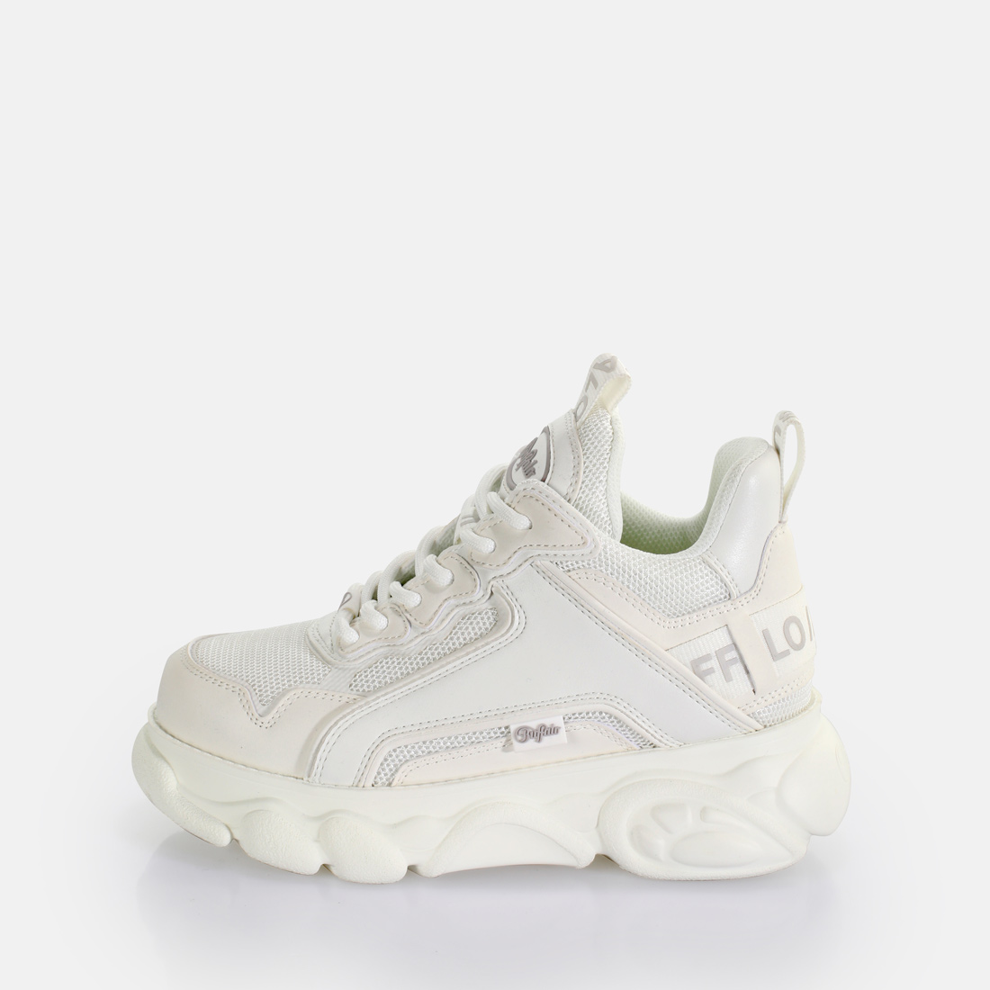 Buy Buffalo CLD Chai in white in the BUFFALO® Shop