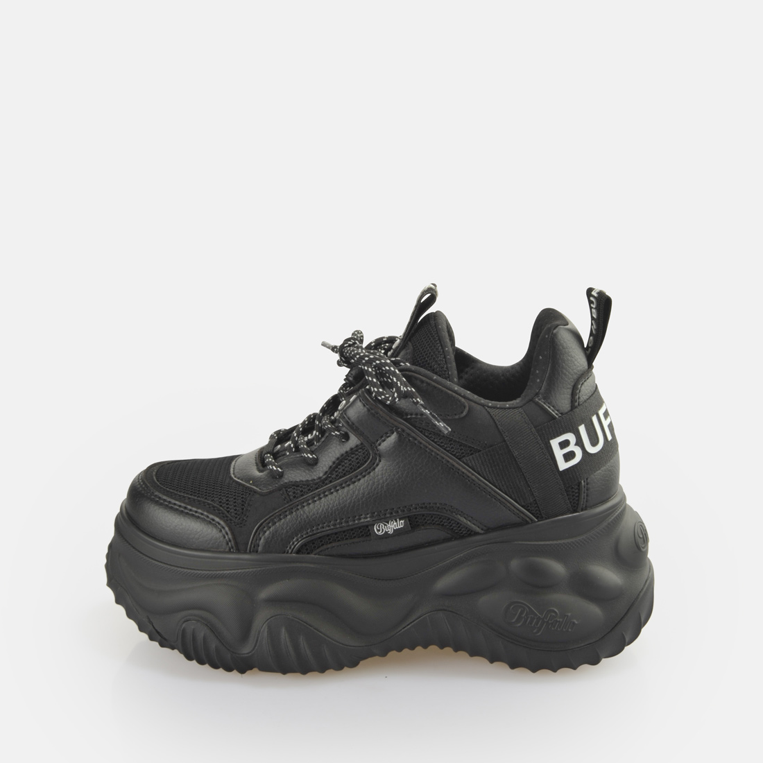Buy Buffalo Blader One BS in black in the BUFFALO® Shop