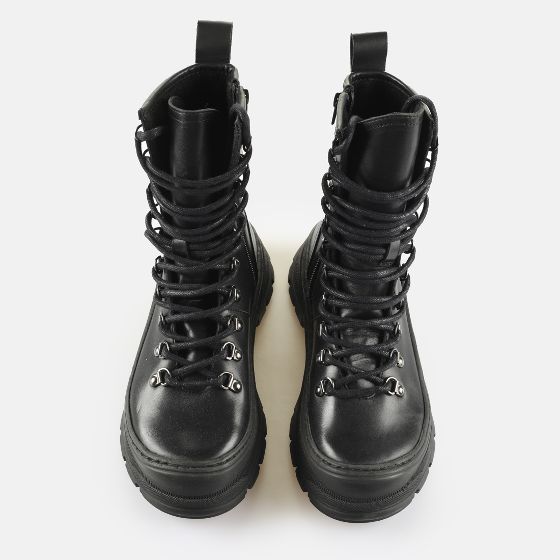Buy Buffalo Roam Lace Up Hi Hike in black in the BUFFALO® Shop