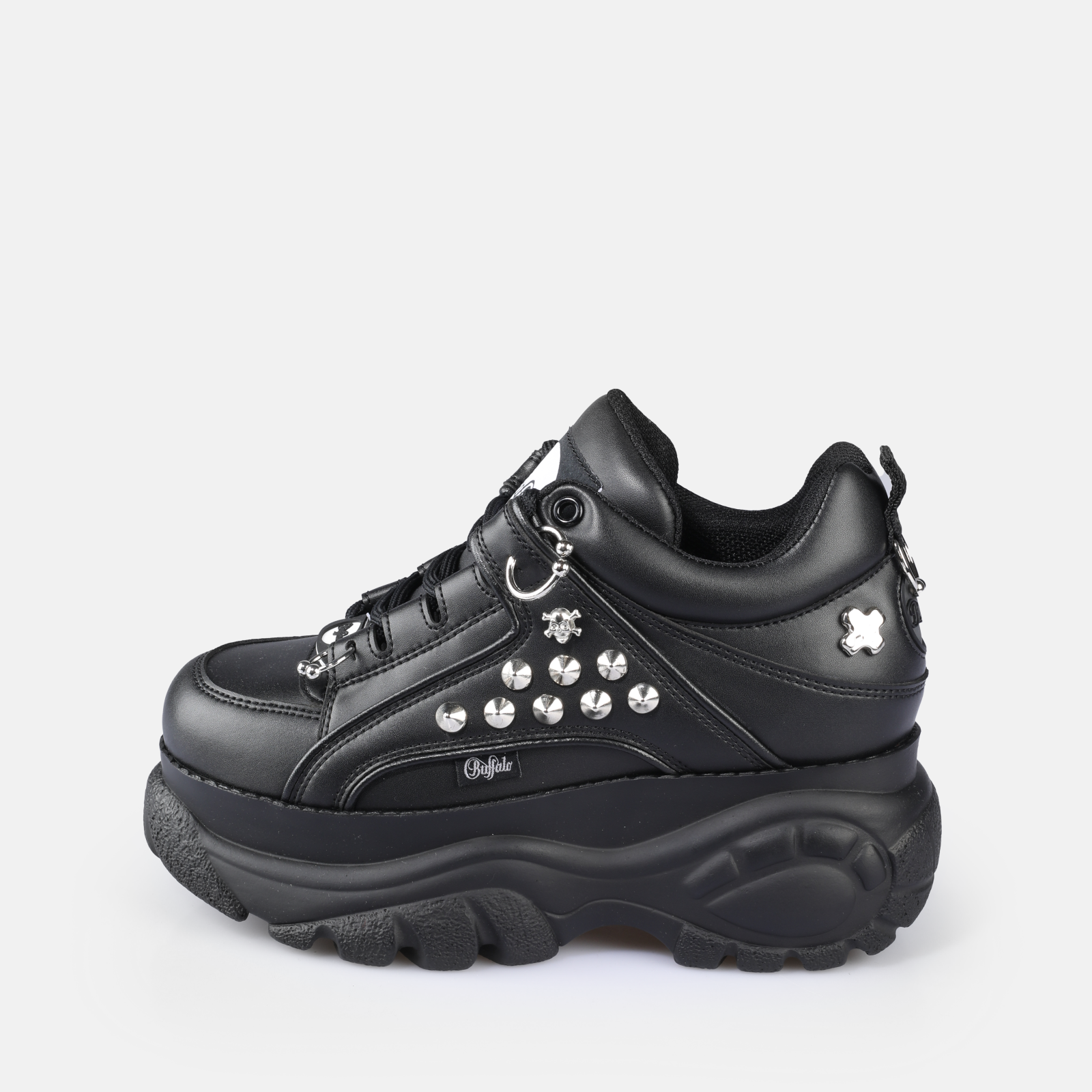 Buy Buffalo Classic Punk in black in the BUFFALO® Shop