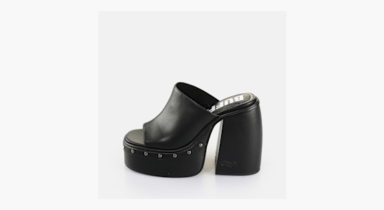 Buy Buffalo Heart Mule in black in the BUFFALO® Shop