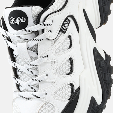 Buy Buffalo Cerbo in white in the BUFFALO® Shop