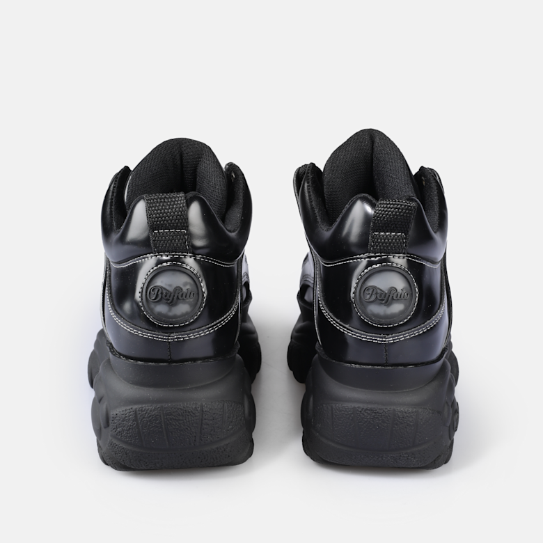 Buy Buffalo Classic Low in black in the BUFFALO® Shop
