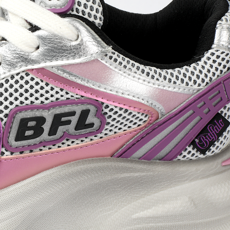 Buy Buffalo Ridr One in silver in the BUFFALO® Shop