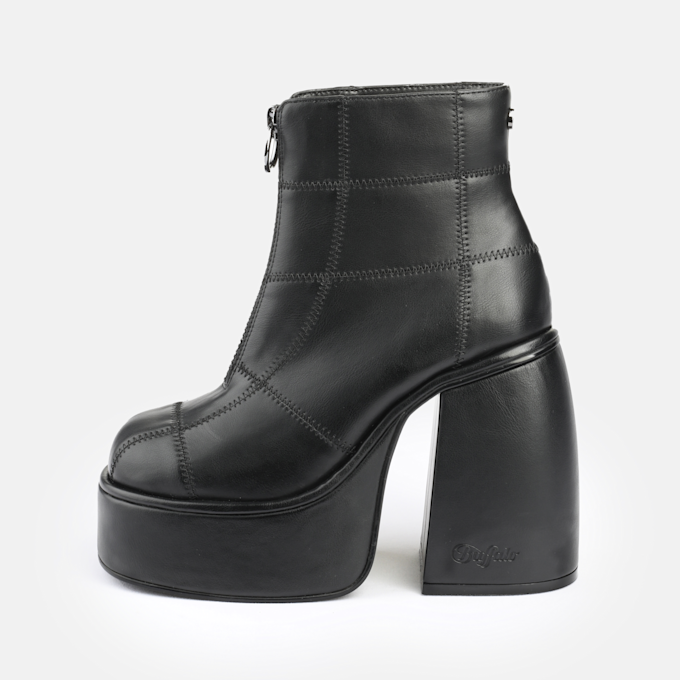 Buffalo Heart Front Zip noir 93570 1