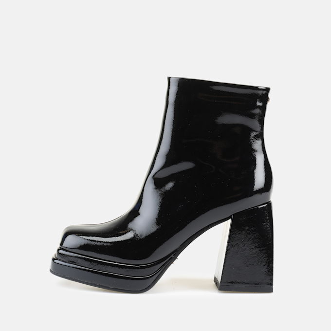 Buffalo Aaliyah Zip MID black 104864 1