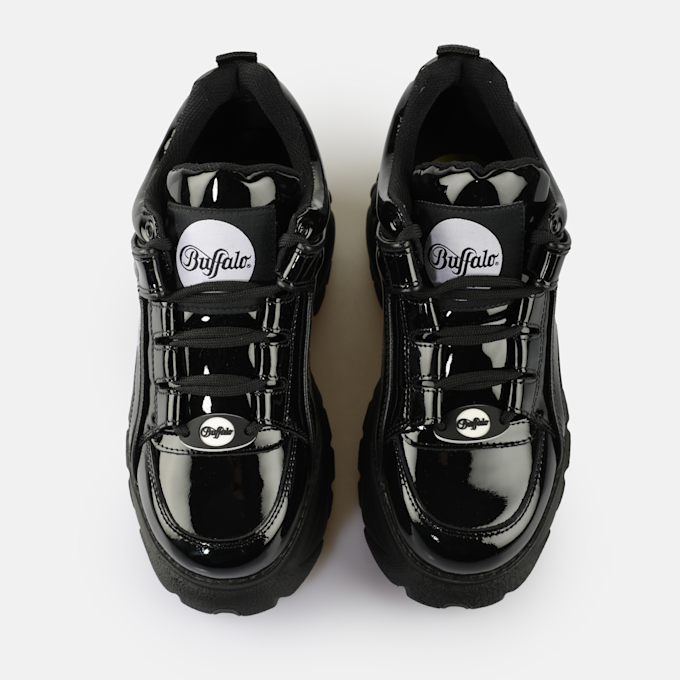 Buffalo Classic Low Patent Leather noir 62416 3