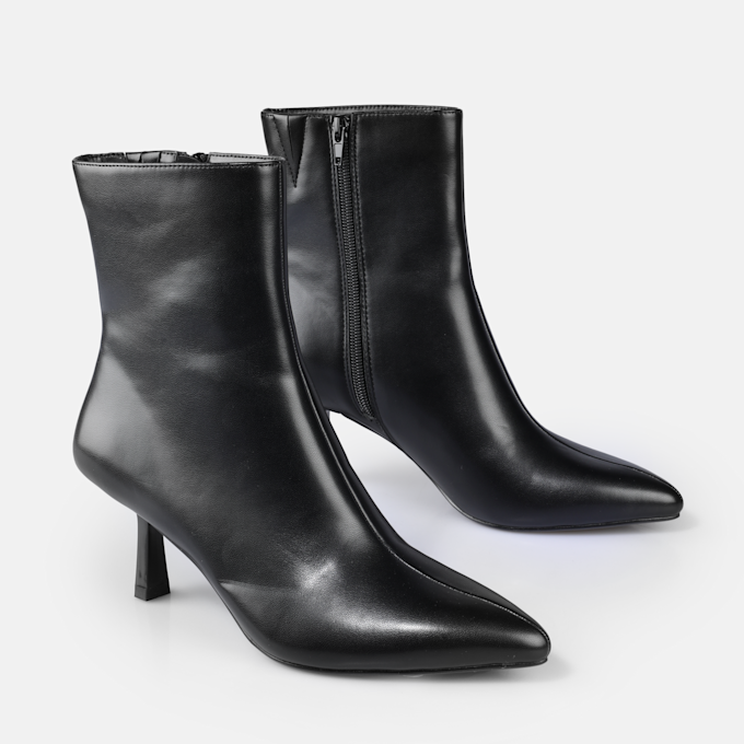 Buffalo Willow Ankle Bootie black 91730 3