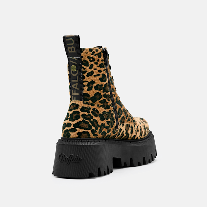 Buffalo ASPEN LACE UP MID - VEGAN FUR negro 104715 4