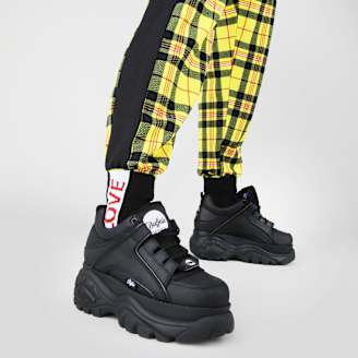 buffalo London 厚底スニーカー バッファロー 引き立つ