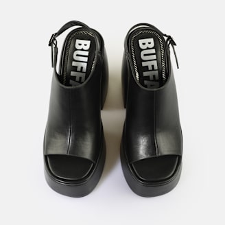 ☆人気【TheOpen Product】☆HEART STUD WESTERN MULE.S☆BLACK OPEN YY Black Heart Stud Western Mules OPEN YY