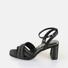 Buffalo April Cross black