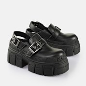 Buy Buffalo Gospher Clog SND in black in the BUFFALO® Shop