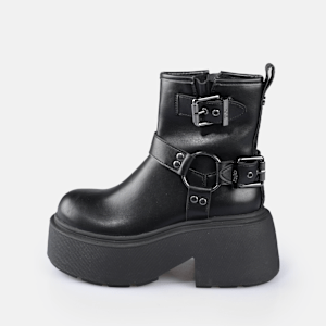 Buffalo - けぇー Buy Buffalo Classic Low Leather in black in the BUFFALO® Shop